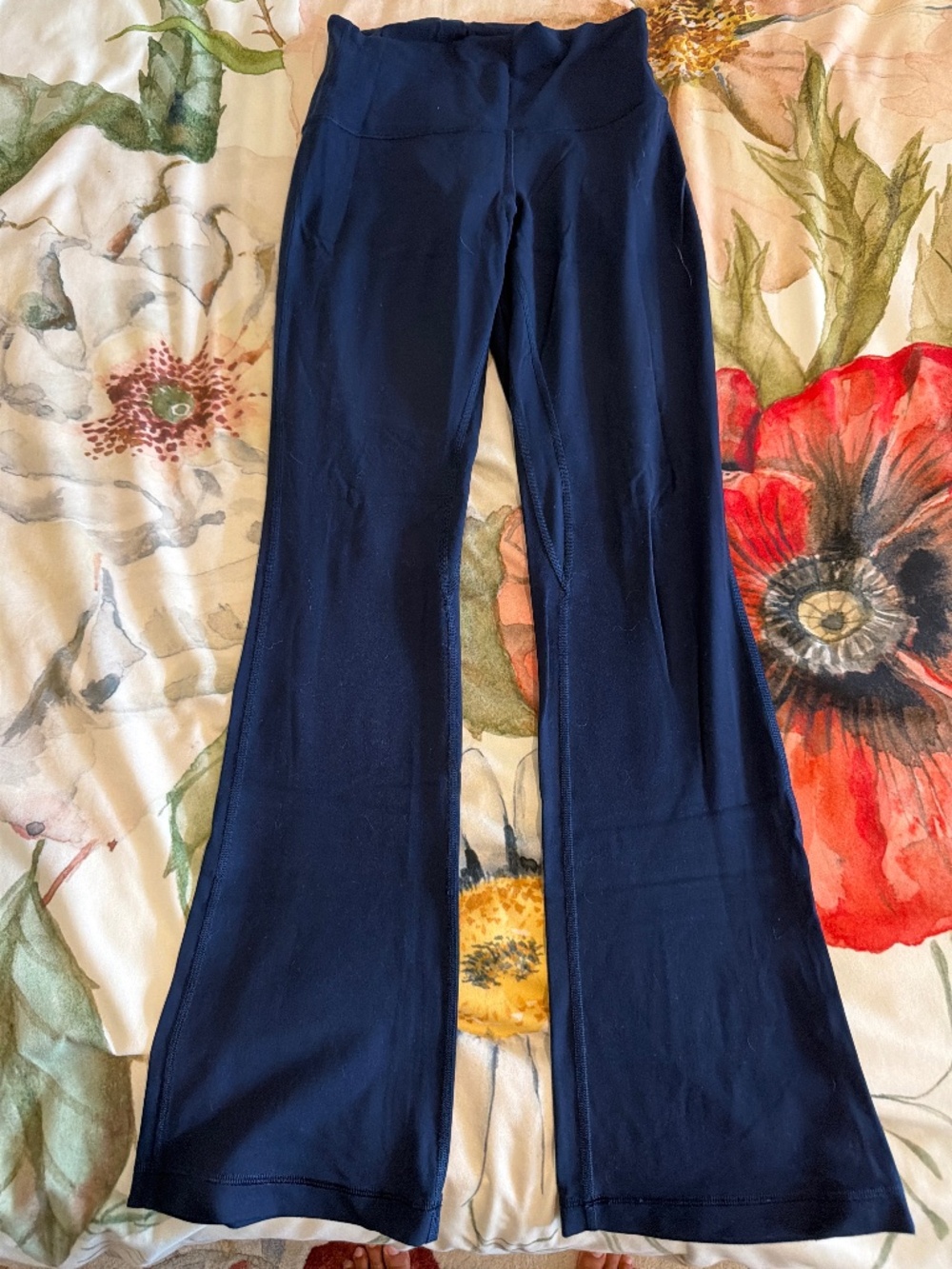 Lululemon cropped flare pants
